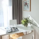 Aparthotel Rheinhof By Gerda Good Living - Digital Access Meerbusch