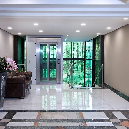 Rheinhof By Gerda Good Living - Digital Access Aparthotel Meerbusch